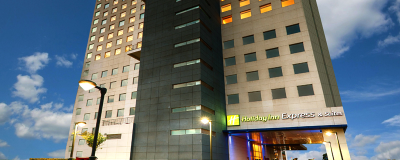 Holiday Inn Express & Suites 